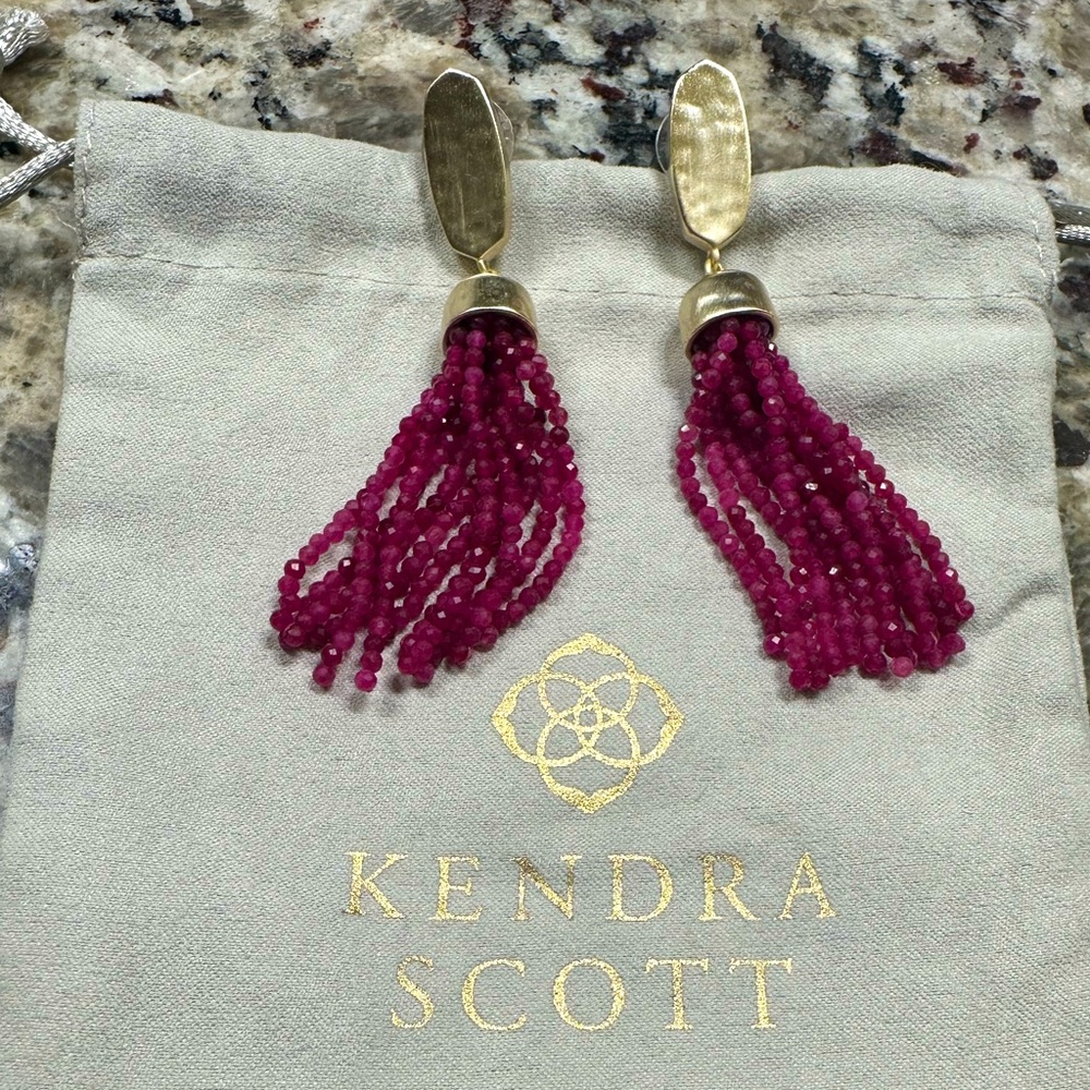 Kendra Scott earrings
Marin Tassel in Marion Jade.